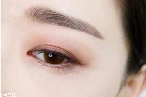 奶茶豆沙色眼影怎么畫(huà) 奶茶豆沙色眼影教程