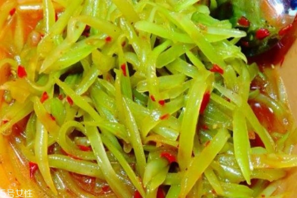 萵苣炒肉的做法 萵筍的注意事項(xiàng)