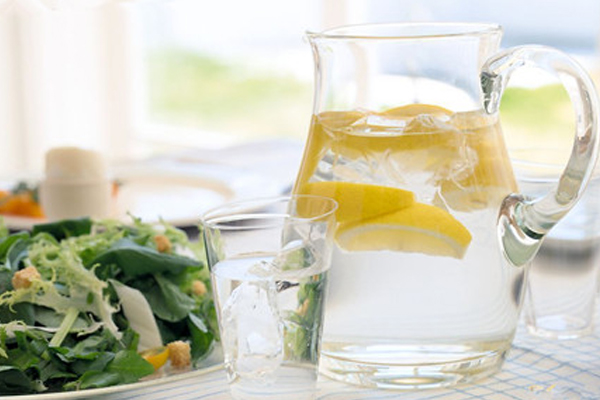 檸檬水減肥的的正確泡法 檸檬水減肥的的正確泡法
