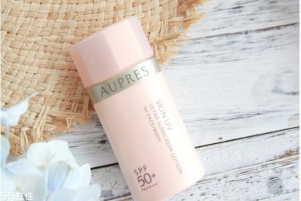 佰草集和歐珀萊哪個(gè)好用 歐珀萊護(hù)膚品推薦 佰草集和歐珀萊哪個(gè)好用 歐珀萊護(hù)膚品推薦