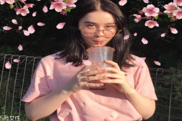 t恤洗完變長(zhǎng)了怎么辦 4個(gè)小妙招 t恤洗完變長(zhǎng)了怎么辦 4個(gè)小妙招