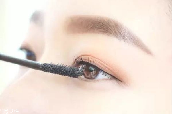 怎么畫偽素顏持久裸妝 初學(xué)者必備日常妝容 怎么畫偽素顏持久裸妝 初學(xué)者必備日常妝容