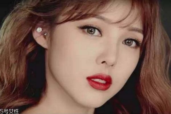 韓式流行復(fù)古妝容教程 教你化網(wǎng)紅妝 韓式流行復(fù)古妝容教程 教你化網(wǎng)紅妝