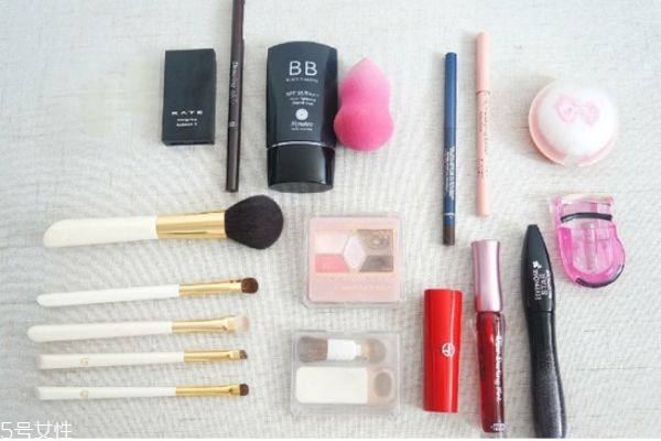 iu妝容教程 韓國可愛妝容畫法 iu妝容教程 韓國可愛妝容畫法