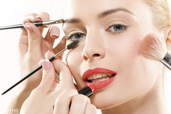 iu妝容教程 韓國可愛妝容畫法 iu妝容教程 韓國可愛妝容畫法