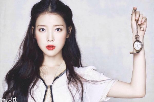 韓國(guó)淡妝化妝步驟 小清新妝容畫法教程 韓國(guó)淡妝化妝步驟 小清新妝容畫法教程