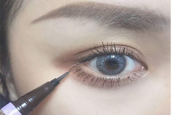 厭世妝教程 日系秋冬妝容 厭世妝教程 日系秋冬妝容