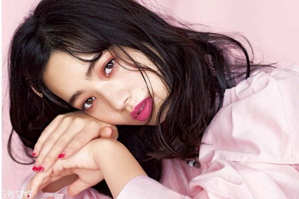 厭世妝教程 日系秋冬妝容 厭世妝教程 日系秋冬妝容