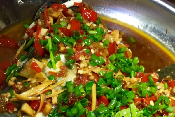 剁椒魚頭能放醋嗎 可以適當(dāng)放一些 剁椒魚頭能放醋嗎 可以適當(dāng)放一些