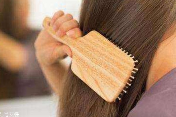 護發(fā)精油哪個牌子好 最好用的4款護發(fā)精油推薦 護發(fā)精油哪個牌子好 最好用的4款護發(fā)精油推薦