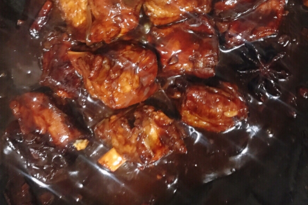 紅燒排骨焯水嗎 不可少的一步 紅燒排骨焯水嗎 不可少的一步