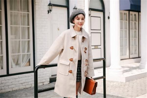 矮個子適合穿什么大衣 這三件都不錯 矮個子適合穿什么大衣 這三件都不錯