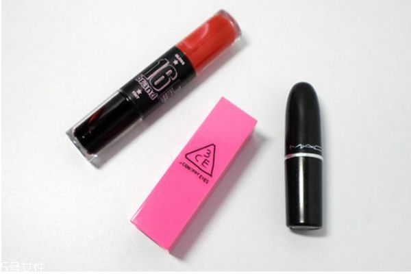 韓式咬唇妝的畫(huà)法 韓國(guó)少女妝容