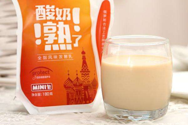 熟酸奶和普通酸奶區(qū)別 維生素沒有后者多 熟酸奶和普通酸奶區(qū)別 維生素沒有后者多