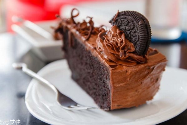 巧克力治療傷口、嘴巴破、便秘有奇效