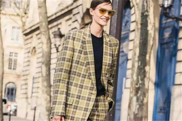 女生怎么穿西裝好看 穿出帥氣時髦感 女生怎么穿西裝好看 穿出帥氣時髦感