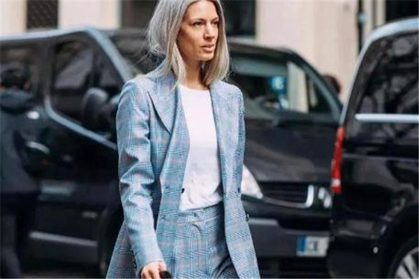 女生怎么穿西裝好看 穿出帥氣時髦感 女生怎么穿西裝好看 穿出帥氣時髦感