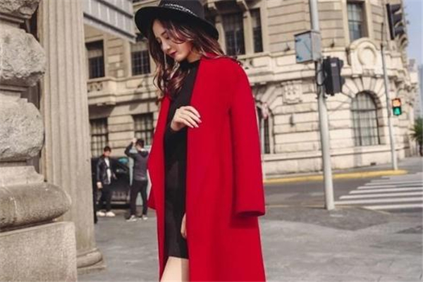 圣誕節(jié)穿什么衣服好看 讓你回頭率爆表 圣誕節(jié)穿什么衣服好看 讓你回頭率爆表