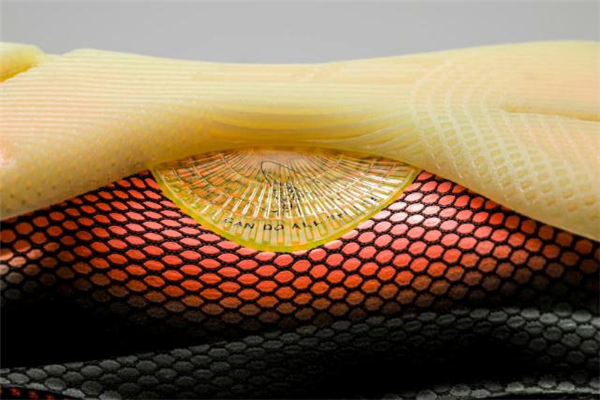 ua curry 6庫(kù)里6代戰(zhàn)靴諜照 搭載全新緩震科技 ua curry 6庫(kù)里6代戰(zhàn)靴諜照 搭載全新緩震科技