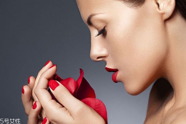 怎么預(yù)防臉過敏 換季臉上皮膚過敏護(hù)理小妙招 怎么預(yù)防臉過敏 換季臉上皮膚過敏護(hù)理小妙招