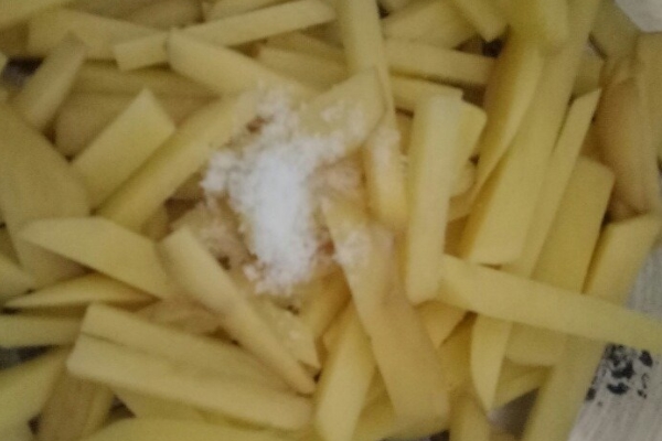 薯?xiàng)l不脆了怎么辦 可以試試這個(gè)方法 薯?xiàng)l不脆了怎么辦 可以試試這個(gè)方法