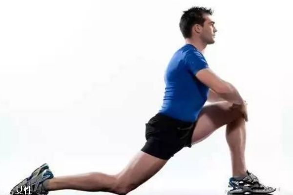 骨盆前傾的日常矯正 6個動作在家就可以練起來 骨盆前傾的日常矯正 6個動作在家就可以練起來