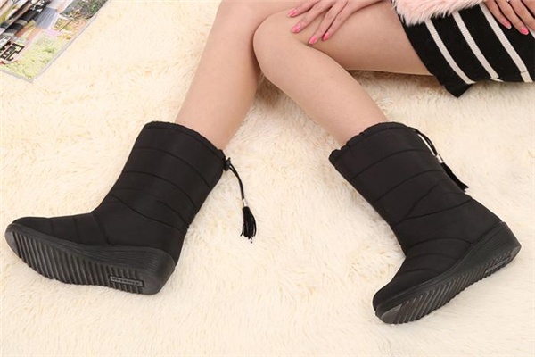 充電保暖鞋價格 多在百元以內 充電保暖鞋價格 多在百元以內