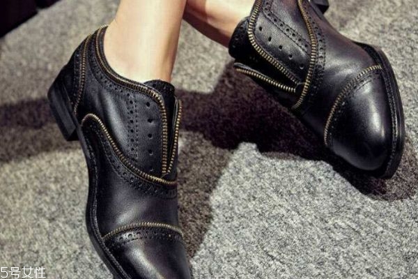 皮鞋變硬怎么辦 6招讓你的鞋子軟起來(lái) 皮鞋變硬怎么辦 6招讓你的鞋子軟起來(lái)