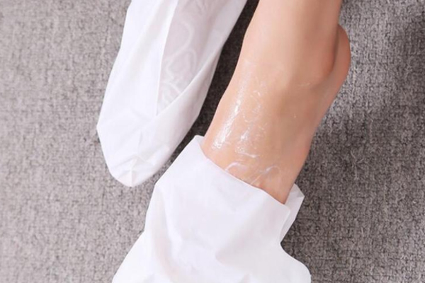 足膜什么材質(zhì)好 無紡布vs蠶絲vs生物纖維 足膜什么材質(zhì)好 無紡布vs蠶絲vs生物纖維