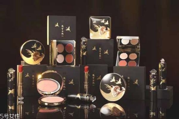 故宮口紅多少錢 故宮彩妝系列 故宮口紅多少錢 故宮彩妝系列