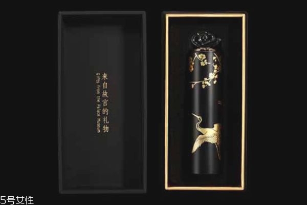 故宮口紅多少錢 故宮彩妝系列 故宮口紅多少錢 故宮彩妝系列