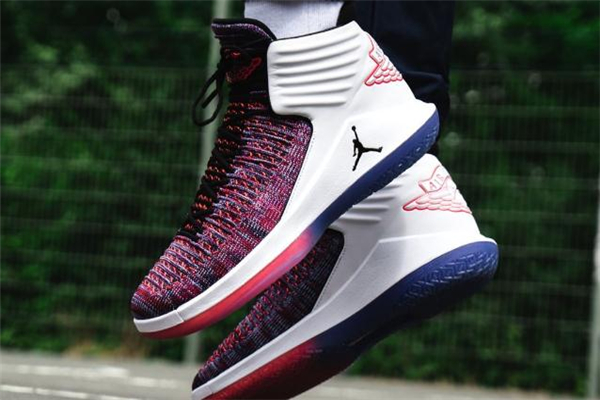 aj32美版和中國(guó)版本的區(qū)別 鞋底最明顯