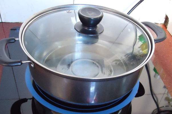 開水燙傷可以用蘆薈膠嗎？燙傷可以用蘆薈擦嗎？