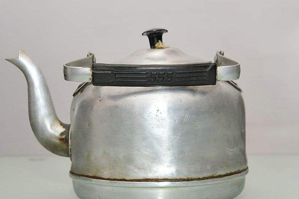 開水燙傷可以用蘆薈膠嗎？燙傷可以用蘆薈擦嗎？