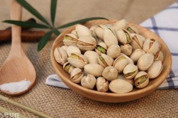 開心果吃多了會上火嗎 開心果是怎么制作出來的 開心果吃多了會上火嗎 開心果是怎么制作出來的