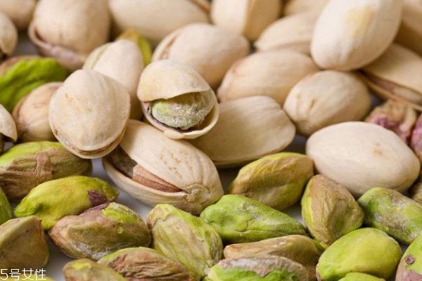 開心果吃多了會上火嗎 開心果是怎么制作出來的 開心果吃多了會上火嗎 開心果是怎么制作出來的