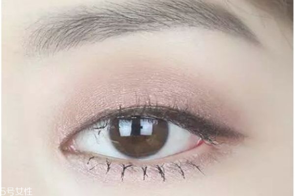 單眼皮紅色眼影怎么畫 拯救你的單眼皮 單眼皮紅色眼影怎么畫 拯救你的單眼皮