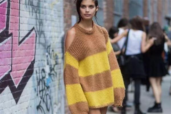 寬松毛衣搭配圖片 學(xué)會這幾種穿法 寬松毛衣搭配圖片 學(xué)會這幾種穿法