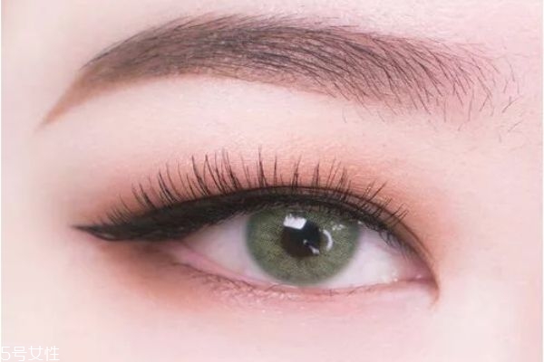 大地色眼妝的畫法 超美的眼妝教程 大地色眼妝的畫法 超美的眼妝教程