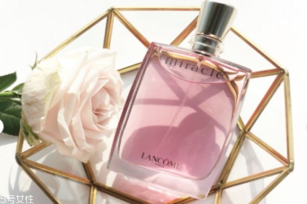 蘭蔻奇跡綻放好聞嗎 蘭蔻奇跡綻放香水味道 蘭蔻奇跡綻放好聞嗎 蘭蔻奇跡綻放香水味道