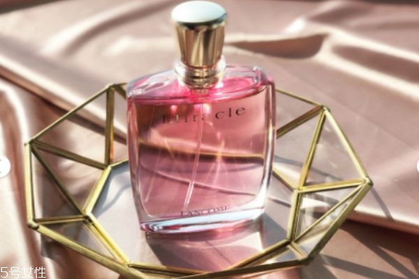 蘭蔻奇跡綻放好聞嗎 蘭蔻奇跡綻放香水味道 蘭蔻奇跡綻放好聞嗎 蘭蔻奇跡綻放香水味道