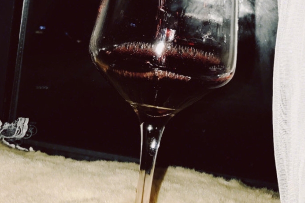 紅酒可以泡腳嗎 有這些好處 紅酒可以泡腳嗎 有這些好處