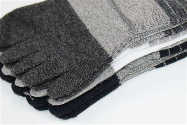 竹炭棉是什么面料 常用于保暖內(nèi)衣 竹炭棉是什么面料 常用于保暖內(nèi)衣