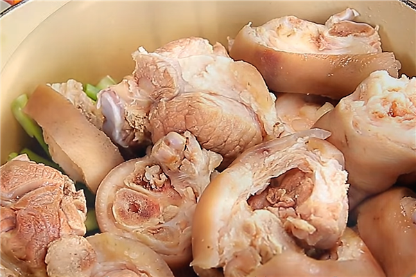 古早味鹵豬腳的做法及配料 古早味鹵豬腳的做法及配料