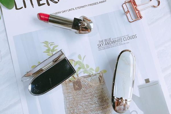 嬌蘭寶石口紅持久嗎 嬌蘭寶石口紅大火色號盤點(diǎn) 嬌蘭寶石口紅持久嗎 嬌蘭寶石口紅大火色號盤點(diǎn)