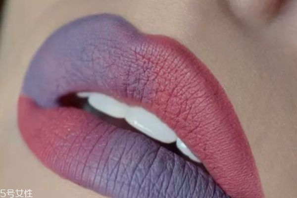 變色唇膏和口紅有什么區(qū)別 變色口紅有什么危害 變色唇膏和口紅有什么區(qū)別 變色口紅有什么危害