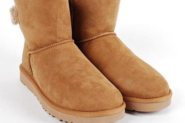 雪地靴可以水洗嗎？雪地靴能用洗衣機(jī)洗嗎？