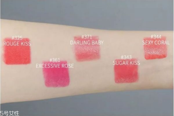 嬌蘭圣誕限量口紅有哪些顏色 嬌蘭圣誕2018限量試色 嬌蘭圣誕限量口紅有哪些顏色 嬌蘭圣誕2018限量試色