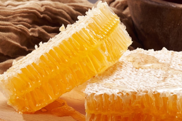 坐月子能吃洋槐蜜嗎 別超量就行 坐月子能吃洋槐蜜嗎 別超量就行