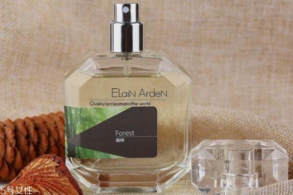 木質(zhì)調(diào)男士香水推薦 低調(diào)沉穩(wěn)的男士香水 木質(zhì)調(diào)男士香水推薦 低調(diào)沉穩(wěn)的男士香水